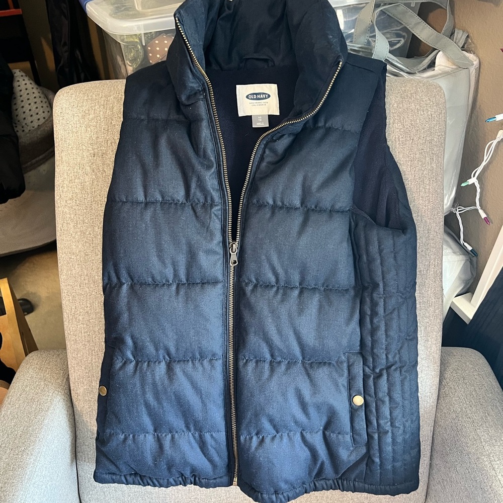 Old Navy, Navy Puffer Vest